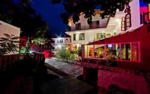 Sashas Hotel