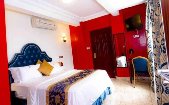 Marriot Metropolitan Hotel