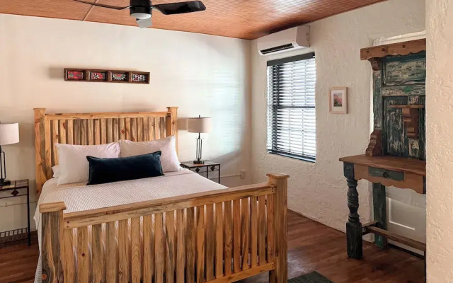 Hoosier Hot Springs & Inn