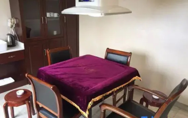 Yuyao Liangnong Hotel