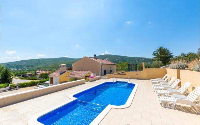 Holiday home Neoric 2