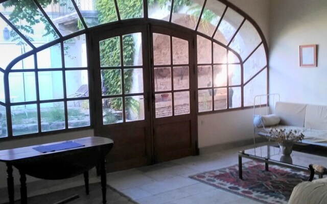 Apartment With 2 Bedrooms in Nages-et-solorgues, With Wifi