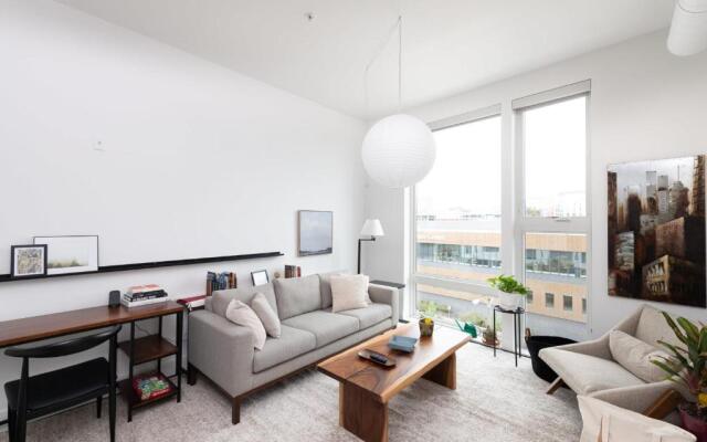 Flexhome Skywalk to Fiserv U2 RooftopGymParking
