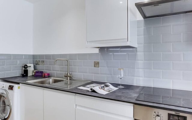 1BR amazing refurbished studio located in central Leicester