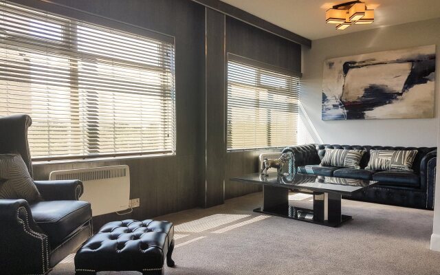 The Cumberland Hotel - OCEANA COLLECTION
