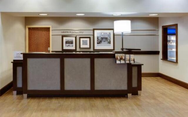 Hampton Inn Garden City