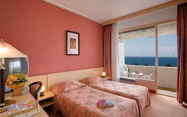 Pinea Valamar Collection Resort