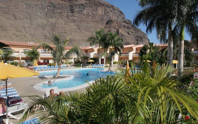 Apartamentos Jardin del Conde