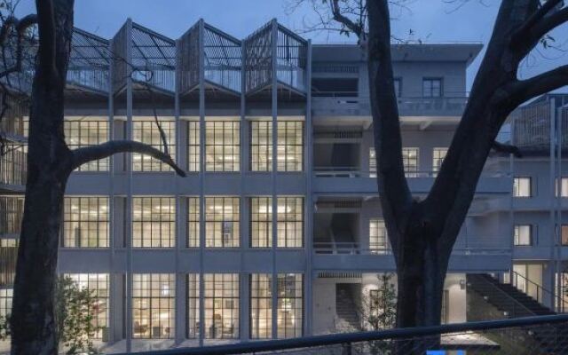 Xinglun International Apartment (Foshan Meidi Wuhu Shop)