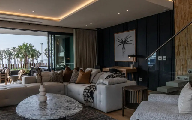 Incredible Camps Bay Escape w Pool Solange Villa