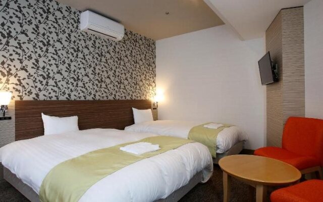 Hotel Crystal Plaza