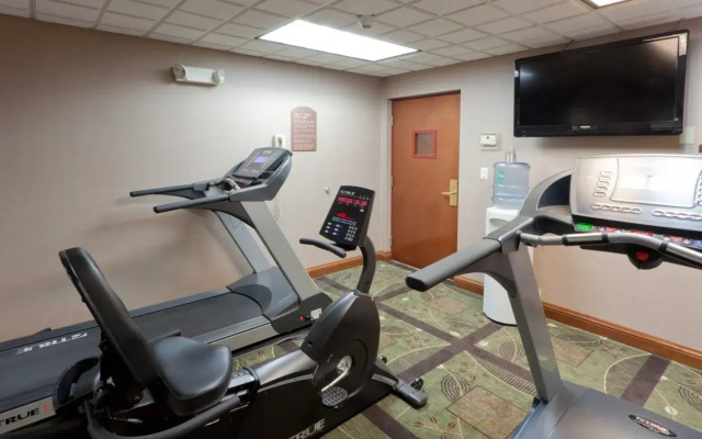 Holiday Inn Express Suites Charleston, An Ihg Hotel