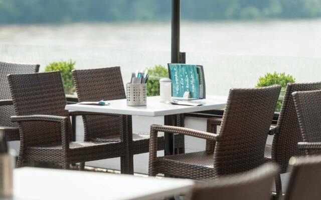 Rheinterrassen Hotel Café Restaurant