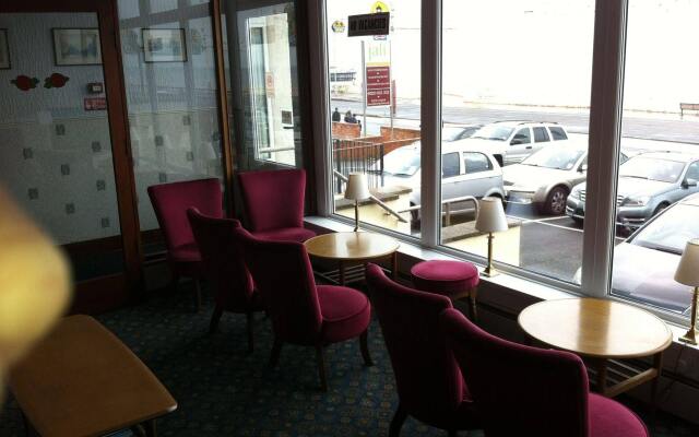 Howard Hotel