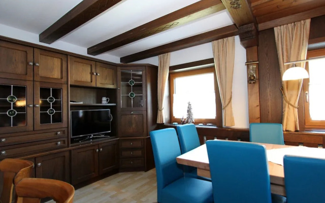 Spacious Chalet near Ski Area in Itter