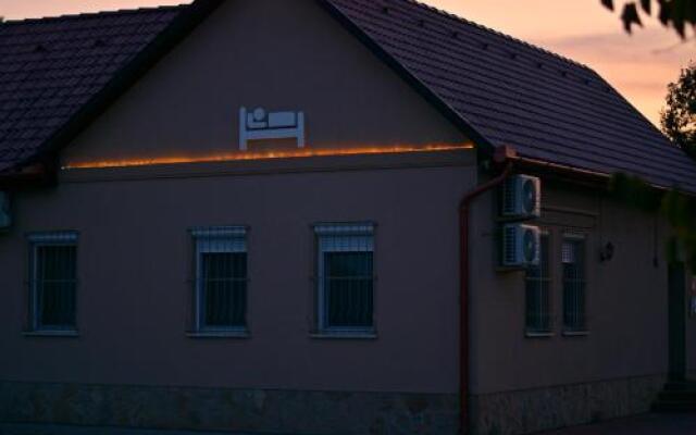 Rose Gold Panzió