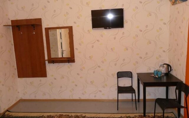 Mini Hotel California