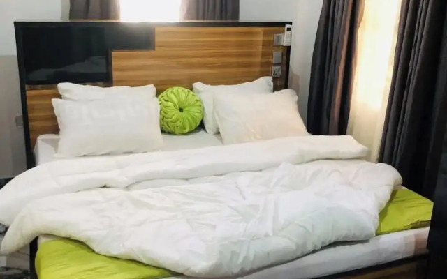 Mojo  Hotel