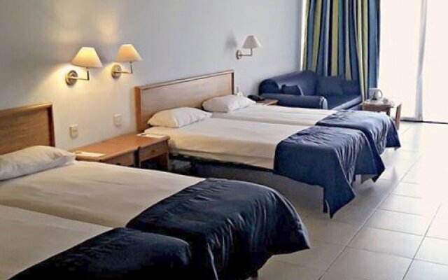 Hotel Santana