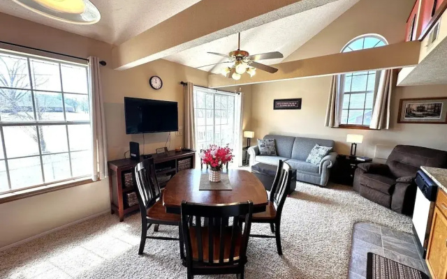 Dreamers Delight 2 Bedroom Condo by RedAwning