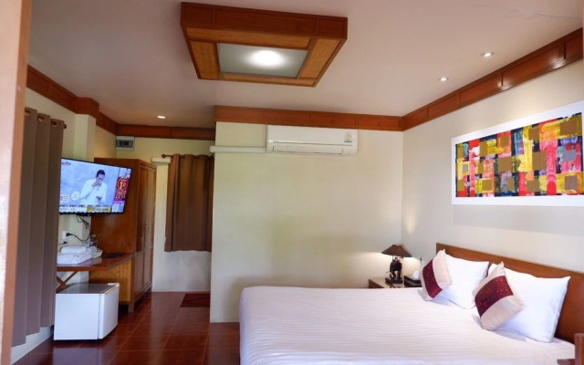 Uthai River Lake Resort