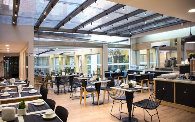 Armon Suites Hotel