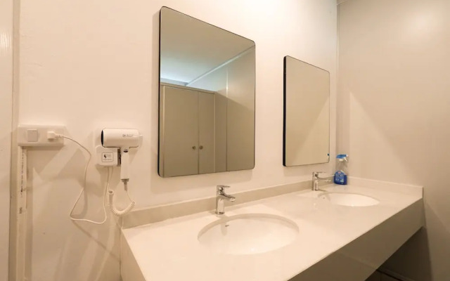 MOTOGO Hostel