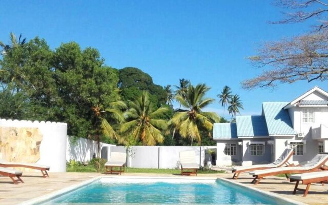 Kusini Beach Villas