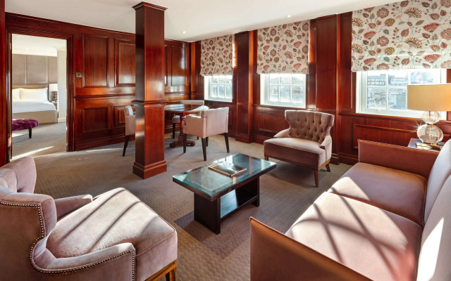 Отель Radisson Blu, London Bond Street