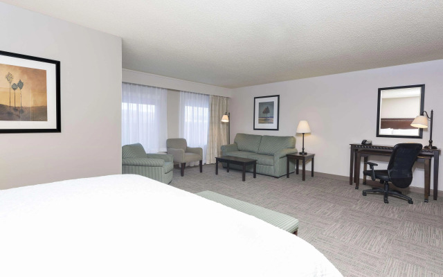 Hampton Inn & Suites Hartford-Manchester
