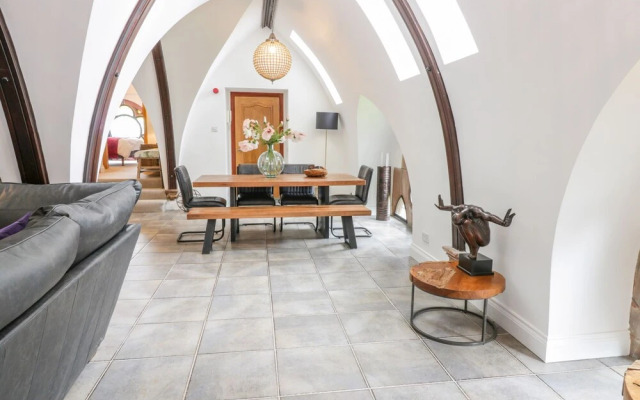 Penthouse St. Mary's Church