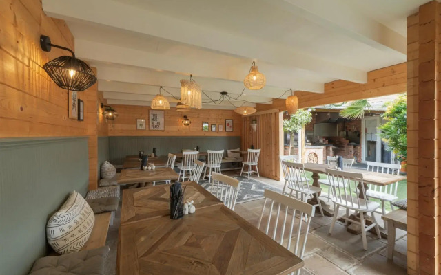 Somerset House Hotel & Restaurant