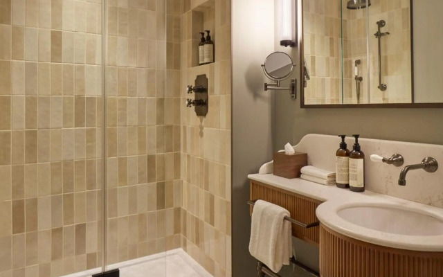 ibis Styles Puteaux Paris La Defense