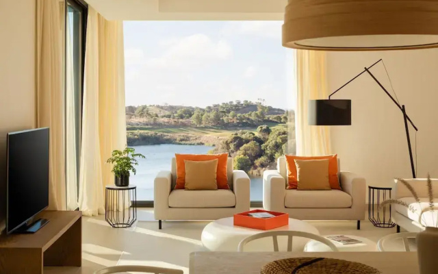 Monte Rei 3 bed Penthouse Apt