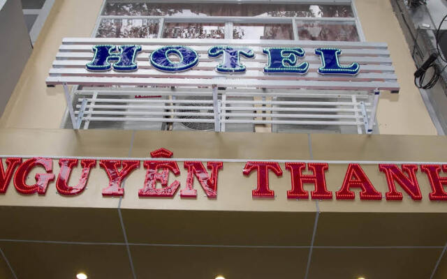 Oyo 422 Nguyen Thanh Hotel