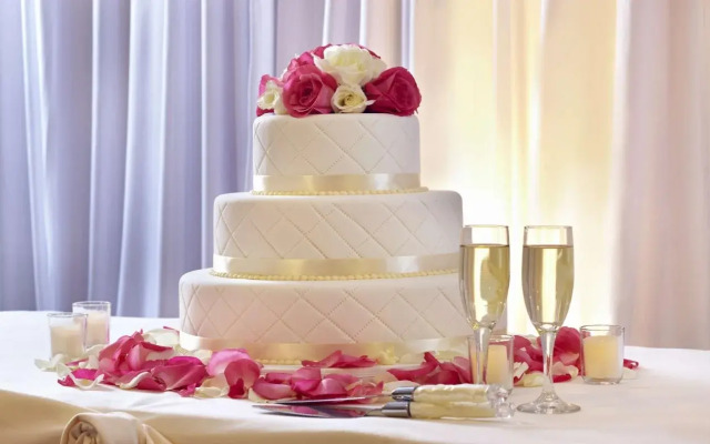 Embassy Suites by Hilton Los Angeles LAX South/El Segundo