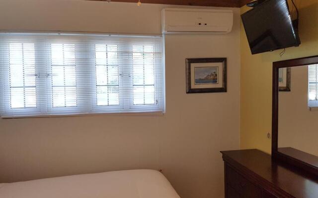 Golden Palms B & B