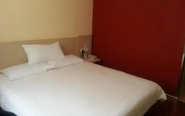 Elan Hotel