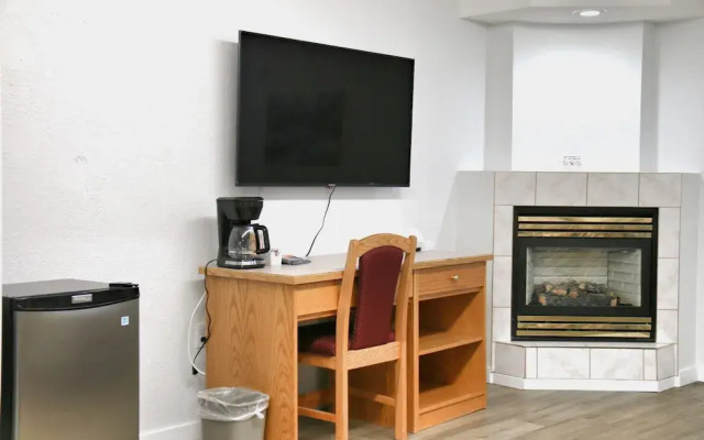 Western Budget Motel Plus Mosaic Suites