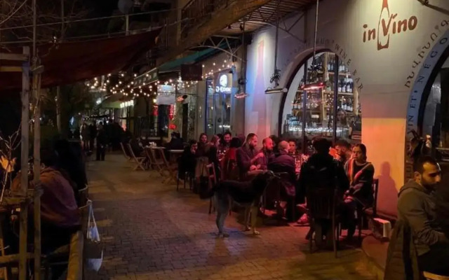 Apartment in center of Yerevan, Saryan street, 1 line