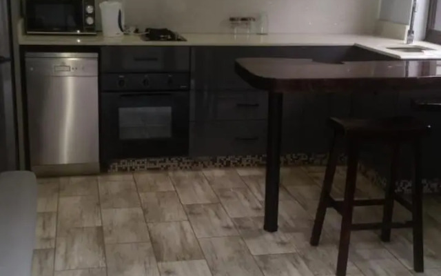 Guest House on Gillian Unit 1