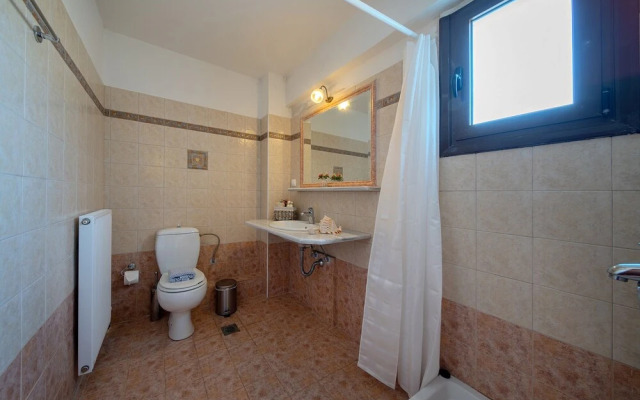 Nostos Villa - 50 m2 pool 2 km from the Beach