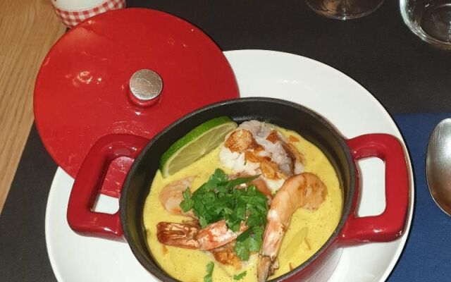 Logis Loire Hotel - Les Cocottes Restaurant