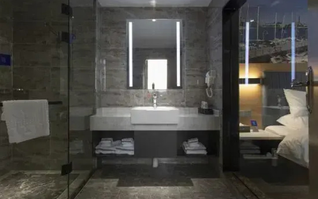 Yeste Hotel (Anji Passenger Station Xijin Metro Station)