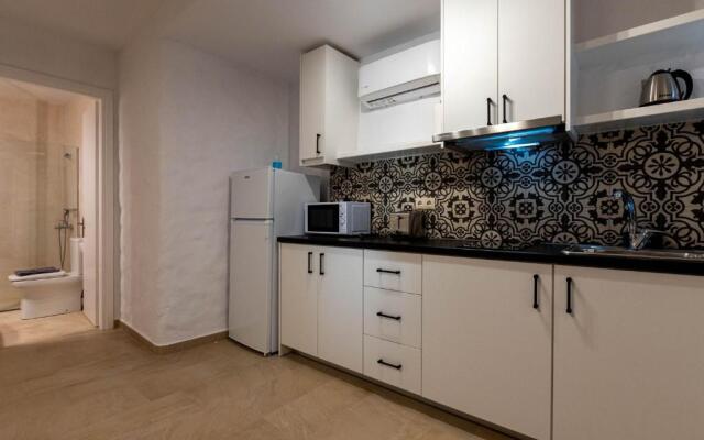 Abeloessa Methonian Hospitality