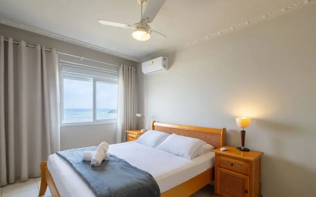 Apt w/ Balcony and Oceanfront View in BC - Ipc0901