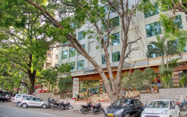 7 Apple Hotel - Viman Nagar Pune