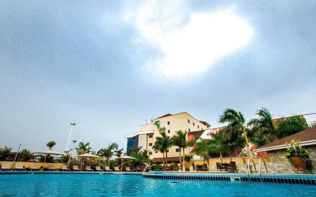 Oak Plaza Hotels - East Airport