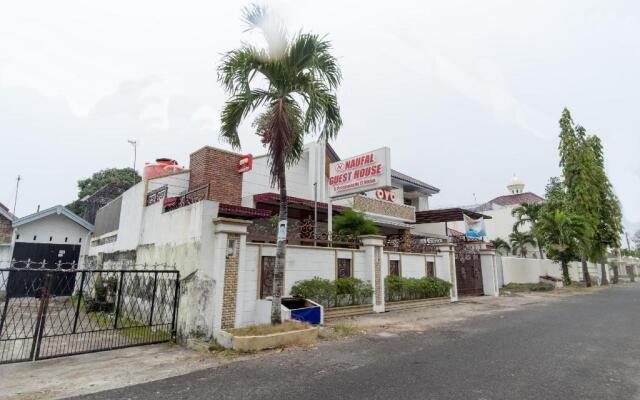 OYO 619 Naufal Guest House Syariah