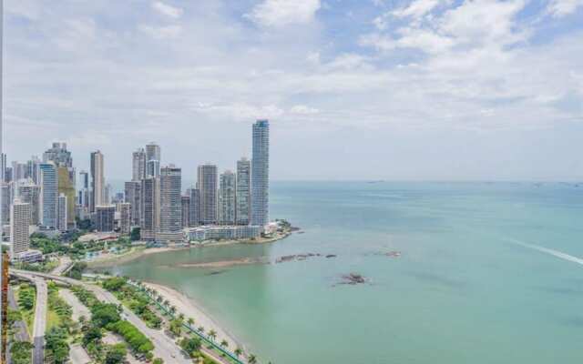 w Stunning 2BR With Terrace in YOO